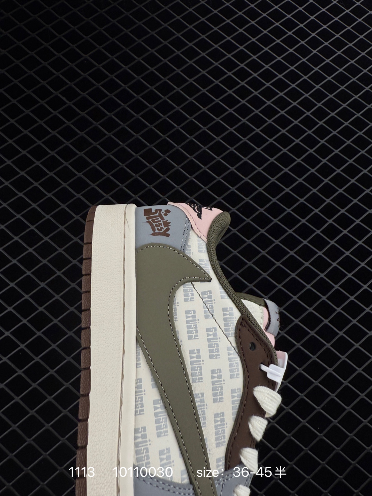 Travis Scott x Air Jordan 1 ” Reverse Mocha “